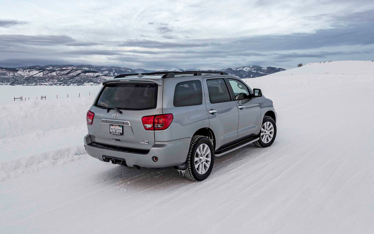 Comparison Toyota Sequoia Platinum 2017 Vs Lexus RX 350 2017 SUV Drive
